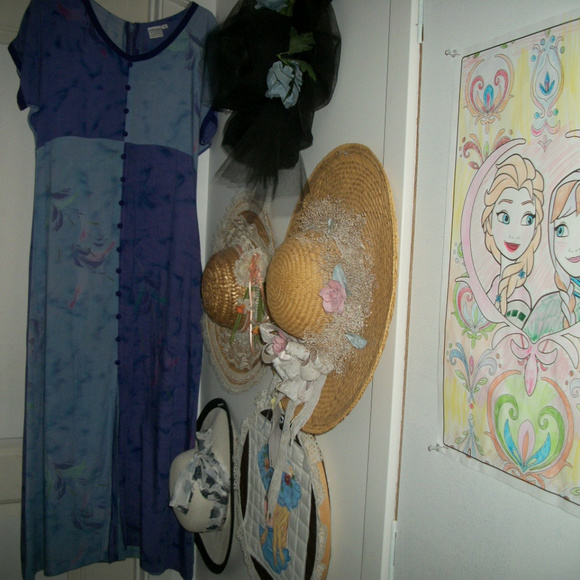 WHITE LOTUS STYLE 90S NEW YORK INDONESIA VINTAGE LENGENDS OF SUNISHA DRE… - Picture 1 of 6